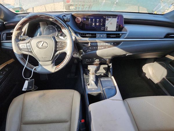 2019 LEXUS ES 350