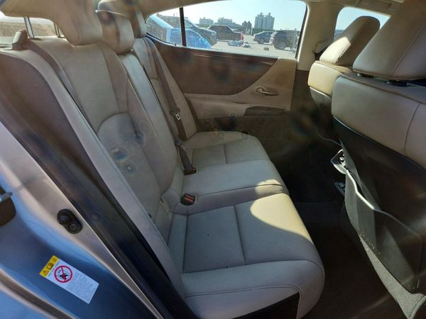 2019 LEXUS ES 350