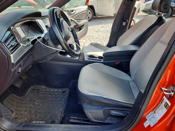 2019 VOLKSWAGEN JETTA S, SE, R-Line
