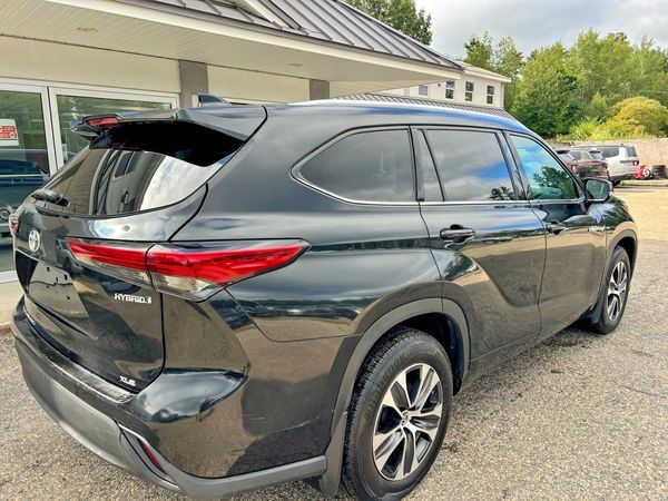 2021 TOYOTA HIGHLANDER
