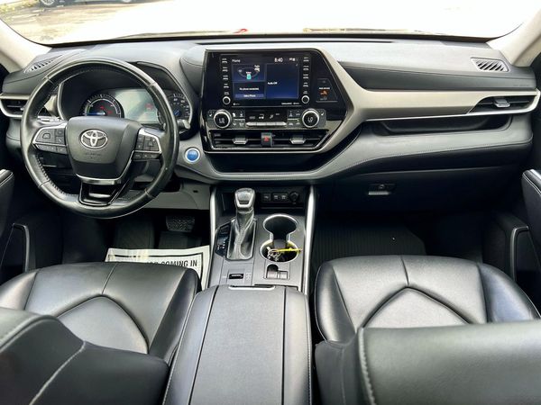 2021 TOYOTA HIGHLANDER