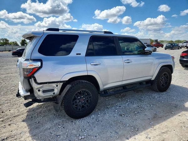 2020 TOYOTA 4RUNNER