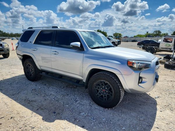 2020 TOYOTA 4RUNNER