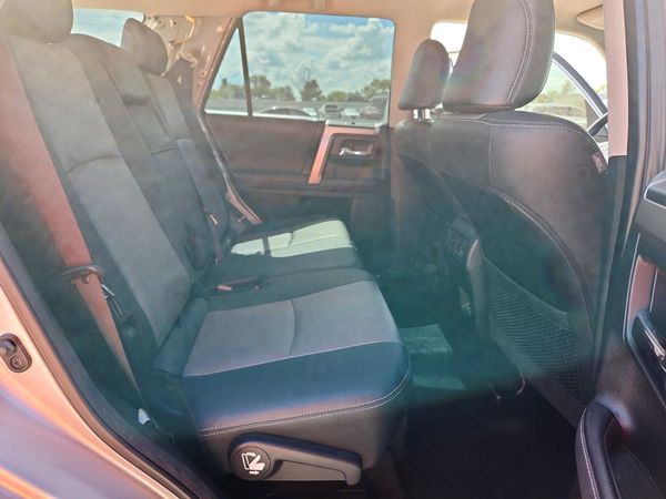 2020 TOYOTA 4RUNNER