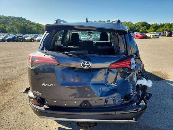 2018 TOYOTA RAV4 Adventure/XLE