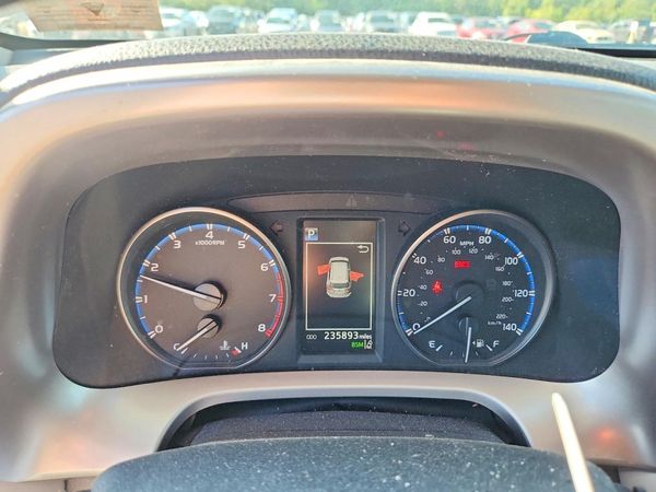 2018 TOYOTA RAV4 Adventure/XLE