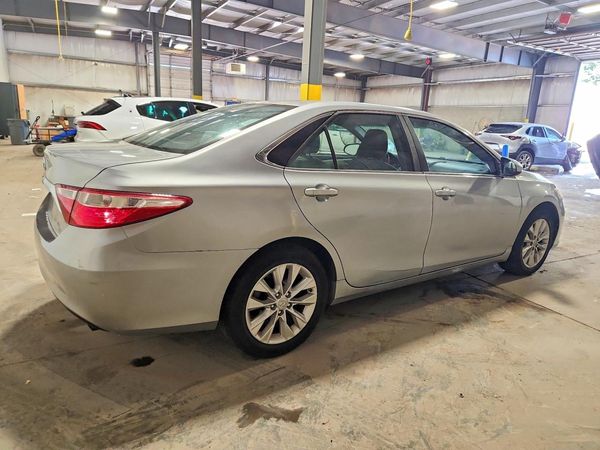 2016 TOYOTA CAMRY