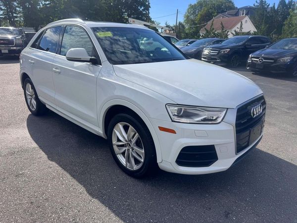 2016 AUDI Q3 quattro Premium Plus