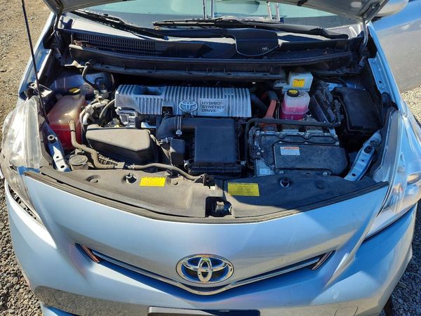 2013 TOYOTA PRIUS