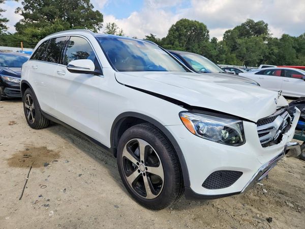 2016 MERCEDES-BENZ GLC GLC300 Base-4M — Passenger 3/4