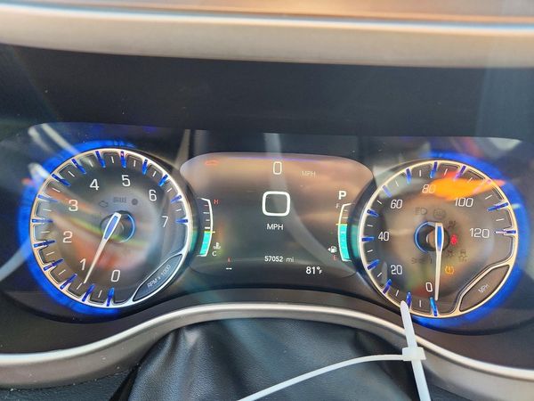 2025 CHRYSLER PACIFICA Select