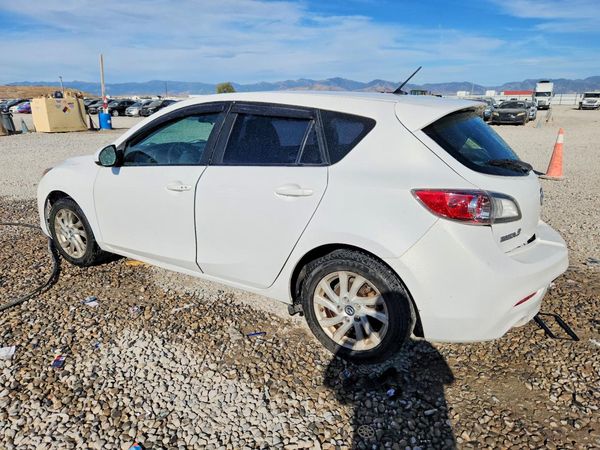 2013 MAZDA 3