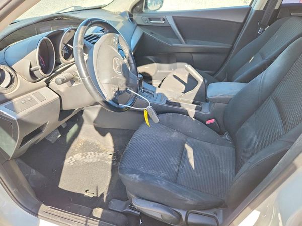 2013 MAZDA 3