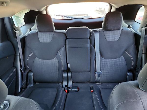 2015 JEEP CHEROKEE Latitude — SUVN