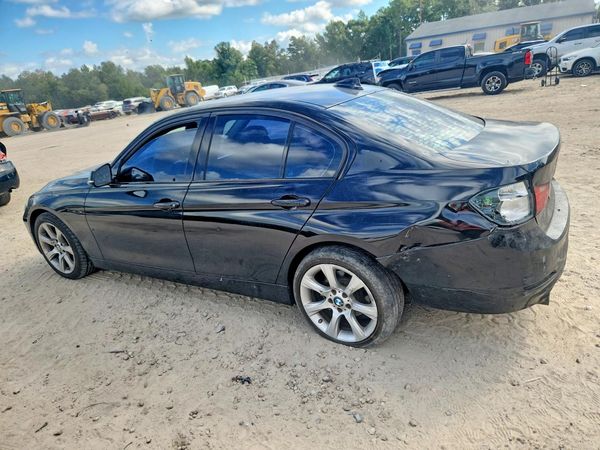2015 BMW 320