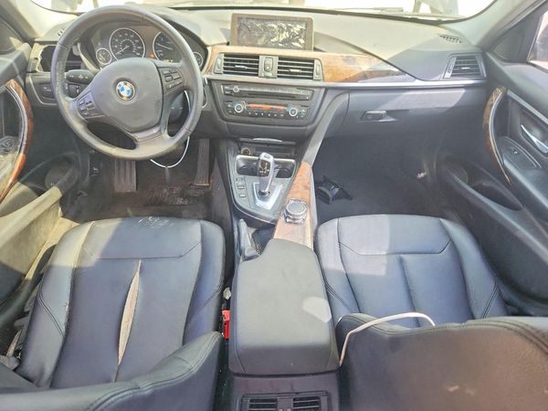 2015 BMW 320