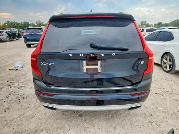 2021 VOLVO XC90