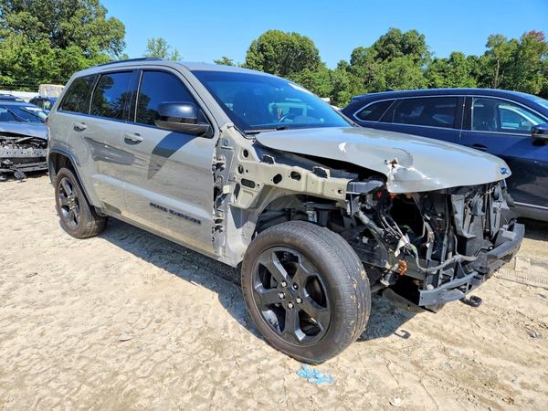 2019 JEEP GRAND CHEROKEE Laredo