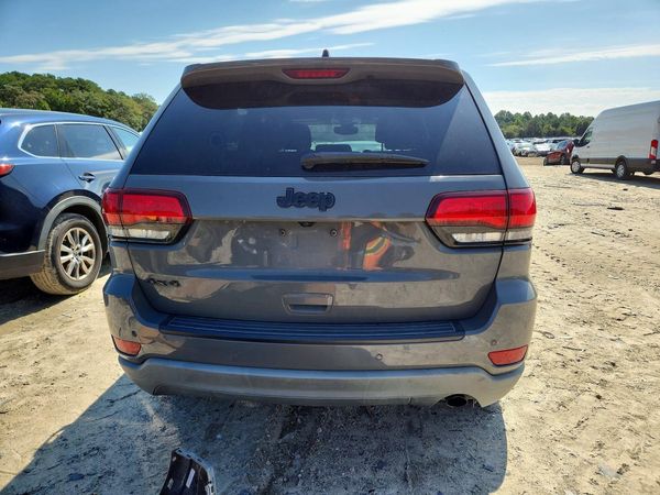 2019 JEEP GRAND CHEROKEE Laredo