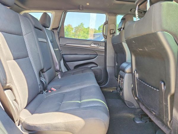 2019 JEEP GRAND CHEROKEE Laredo