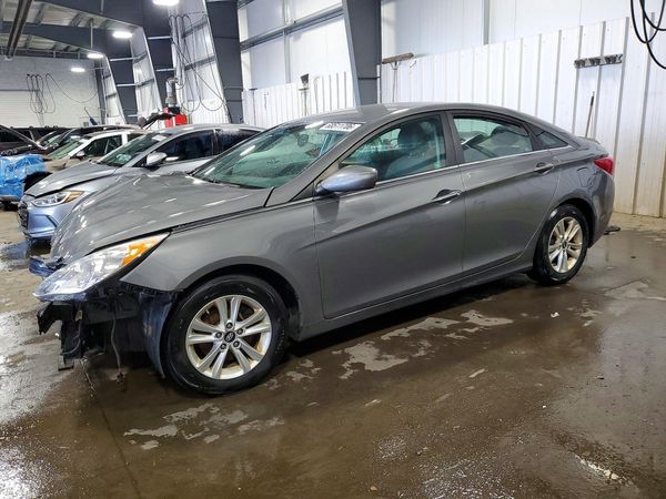 2013 HYUNDAI SONATA — DSFA — Front 3/4