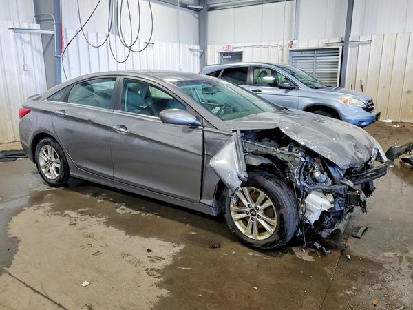2013 HYUNDAI SONATA GLS/ GLS Popular — Passenger 3/4