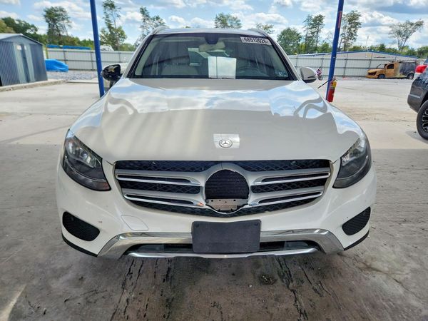 2017 MERCEDES-BENZ GLC