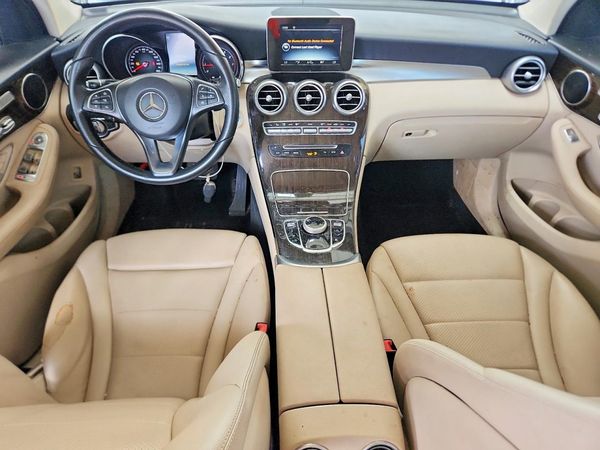 2017 MERCEDES-BENZ GLC