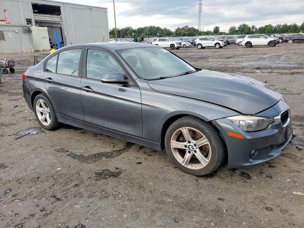 2014 BMW 3 SERIES xDrive SA — Passenger 3/4