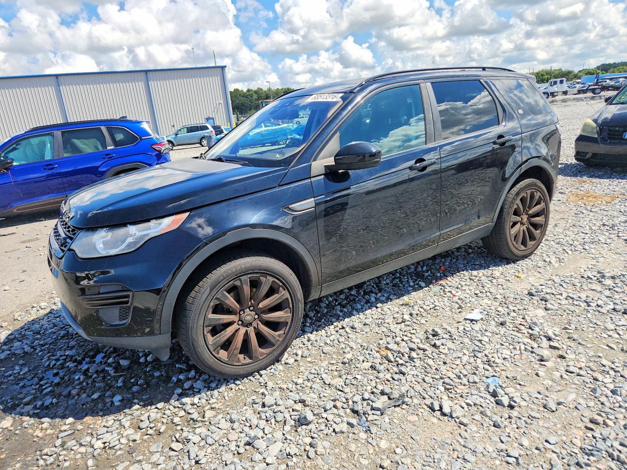 2017 LAND ROVER DISCOVERY SE — Front 3/4