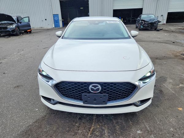 2019 MAZDA 3