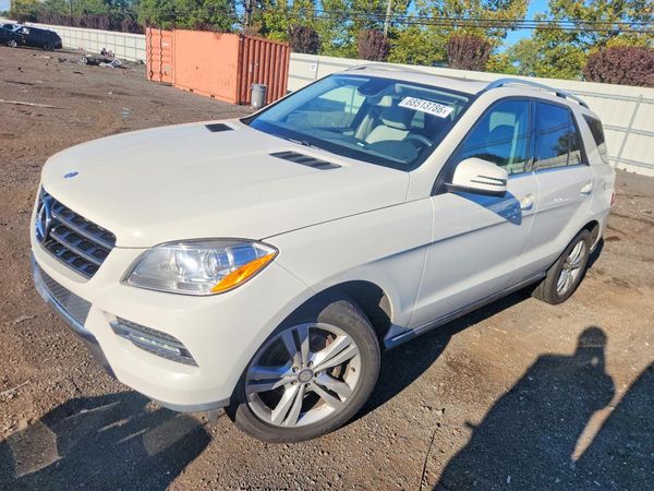 2013 MERCEDES-BENZ ML ML350 4-MATIC — Front 3/4