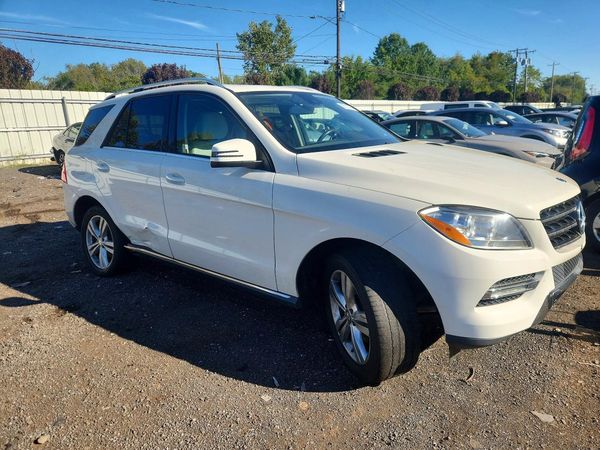 2013 MERCEDES-BENZ ML ML350 4-MATIC — Passenger 3/4