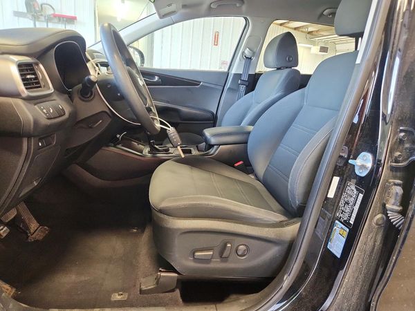 2019 KIA SORENTO L, LX, S