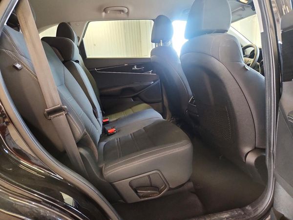 2019 KIA SORENTO L, LX, S