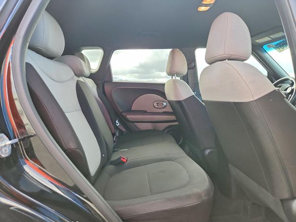 2018 KIA SOUL Base
