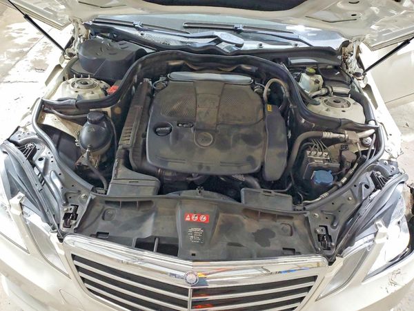 2012 MERCEDES-BENZ E