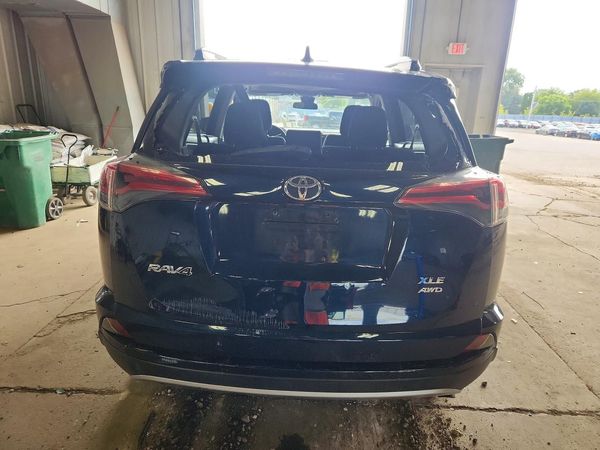 2018 TOYOTA RAV4