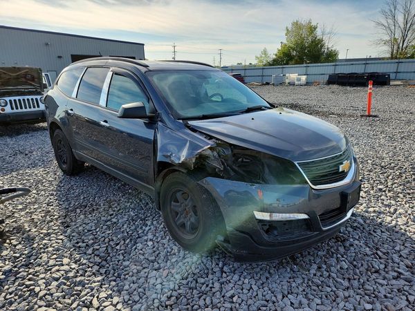 2014 CHEVROLET TRAVERSE LS