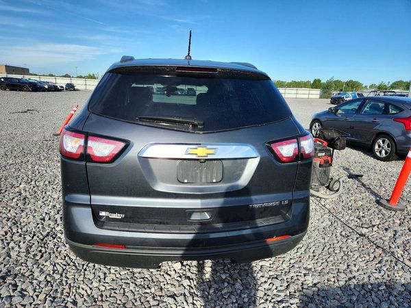 2014 CHEVROLET TRAVERSE LS