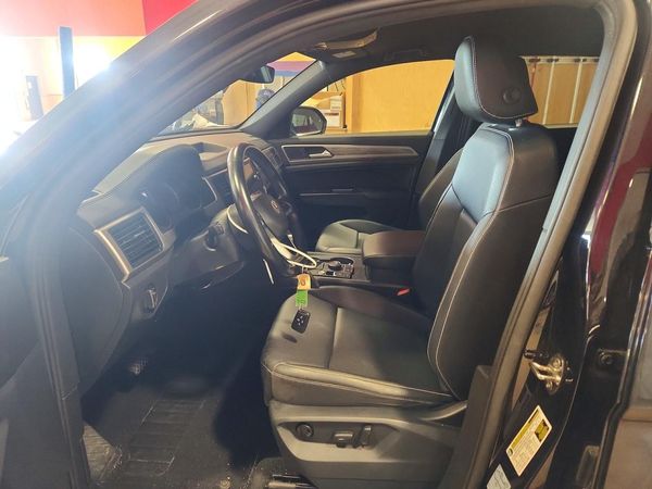 2020 VOLKSWAGEN ATLAS CROSS SPORT 4Motion SE