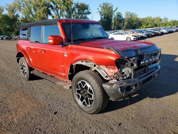 2023 FORD BRONCO — Passenger 3/4