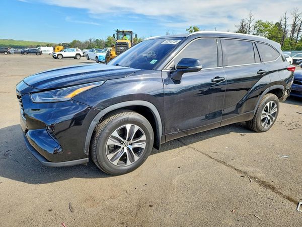 2022 TOYOTA HIGHLANDER