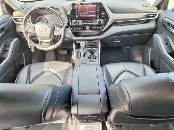 2022 TOYOTA HIGHLANDER