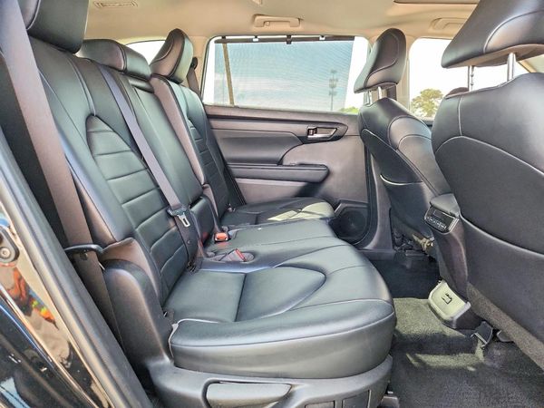2022 TOYOTA HIGHLANDER