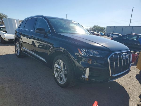 2023 AUDI Q7 quattro Premium Plus