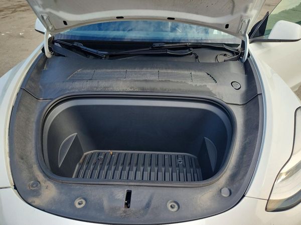 2021 TESLA MODEL Y — Engine bay