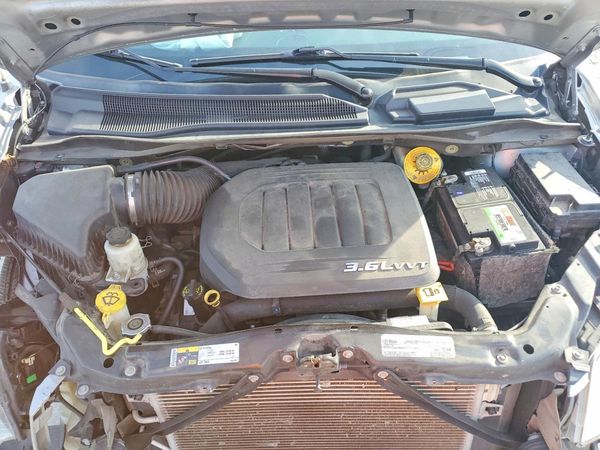 2018 DODGE GRAND CARAVAN — Engine bay