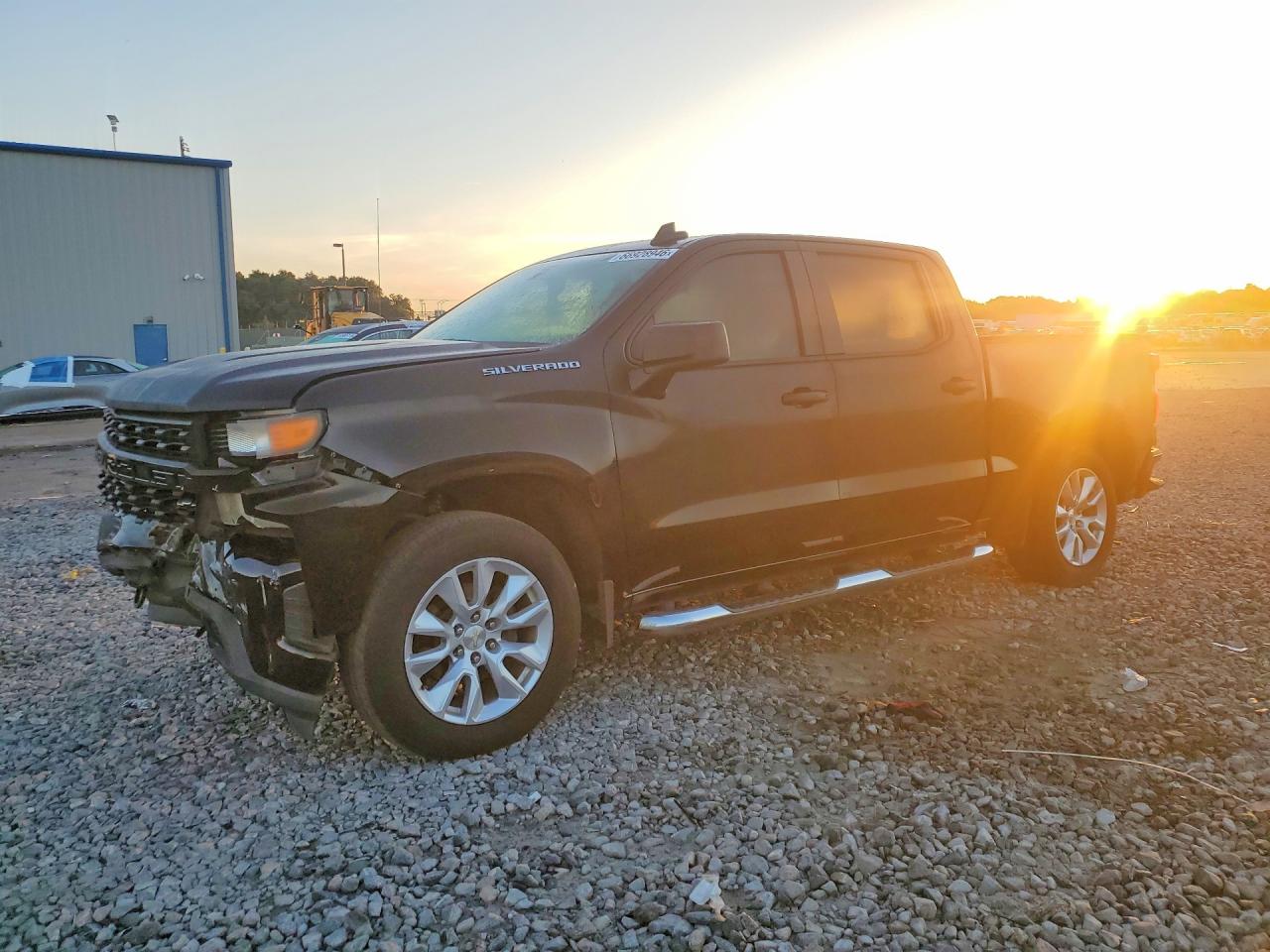 2019 CHEVROLET SILVERADO Custom — Front 3/4