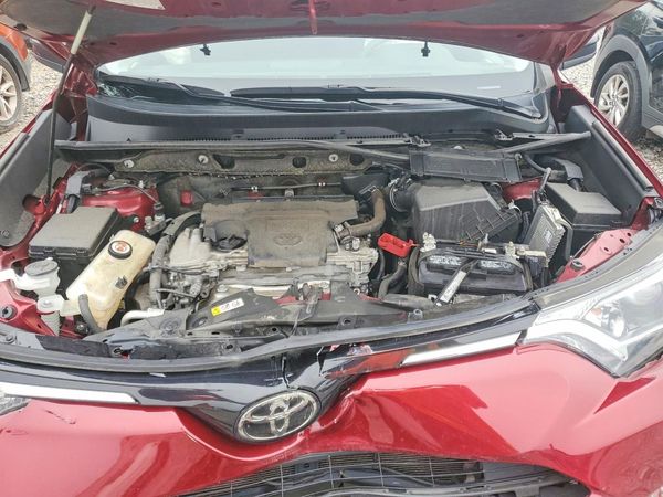 2018 TOYOTA RAV4 LE